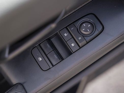 New 2025 Toyota Tacoma SR image 35