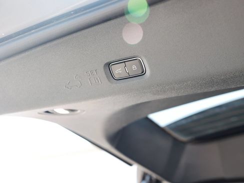 Used 2025 Lincoln Navigator Reserve AWD/4WD image 39
