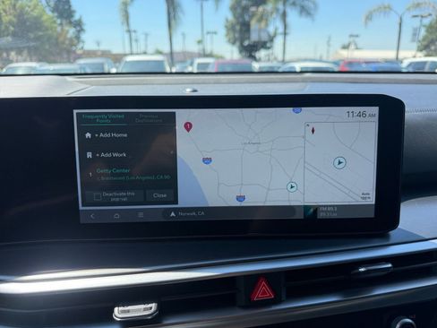 Used 2024 Kia Sorento S image 20