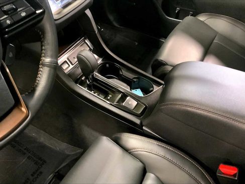 Certified 2025 Subaru Ascent Bronze Edition image 17