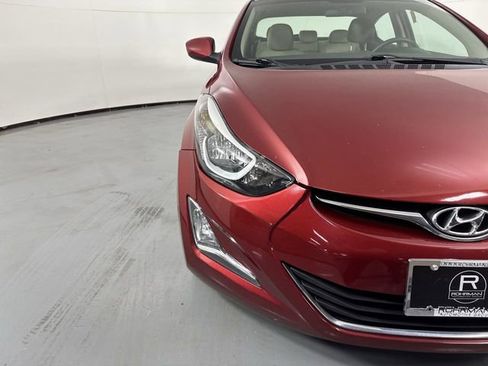 Used 2016 Hyundai Elantra SE w/ Option Group 02 FWD image 26