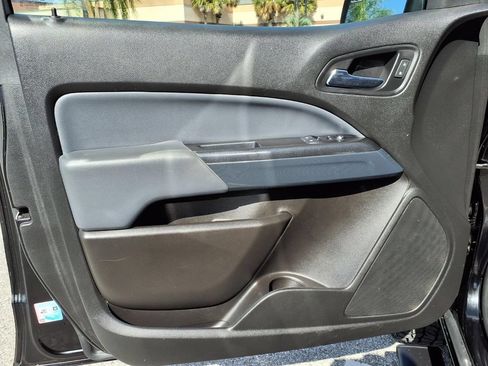 Used 2019 Chevrolet Colorado Z71 RWD image 19