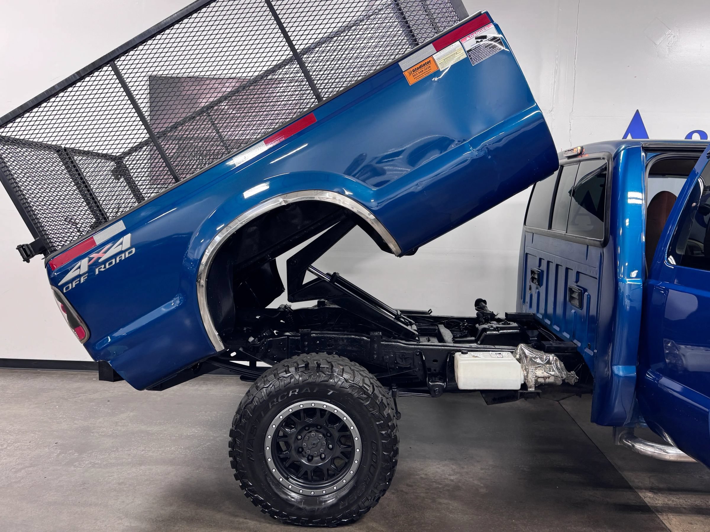 Used 2000 Ford F350 4x4 SuperCab Super Duty image 2