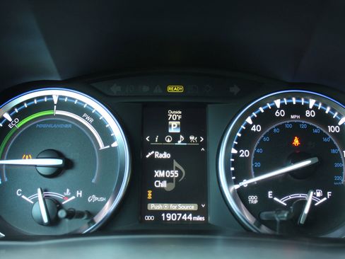 Used 2016 Toyota Highlander Limited Platinum image 36