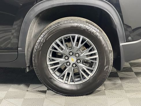 Used 2024 Chevrolet Traverse LT w/ Enhanced Driving Package image 25