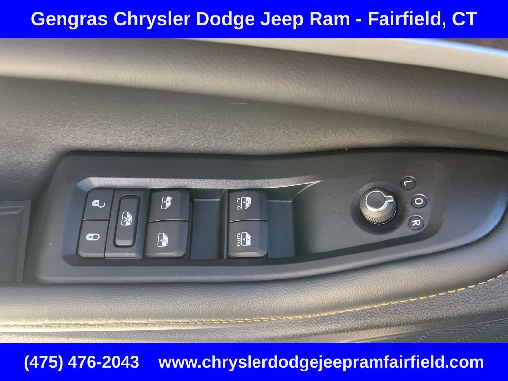 Certified 2026 Jeep Grand Cherokee Limited AWD/4WD image 44