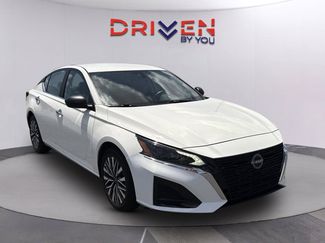 Used 2025 Nissan Altima 2.5 SV FWD video 1