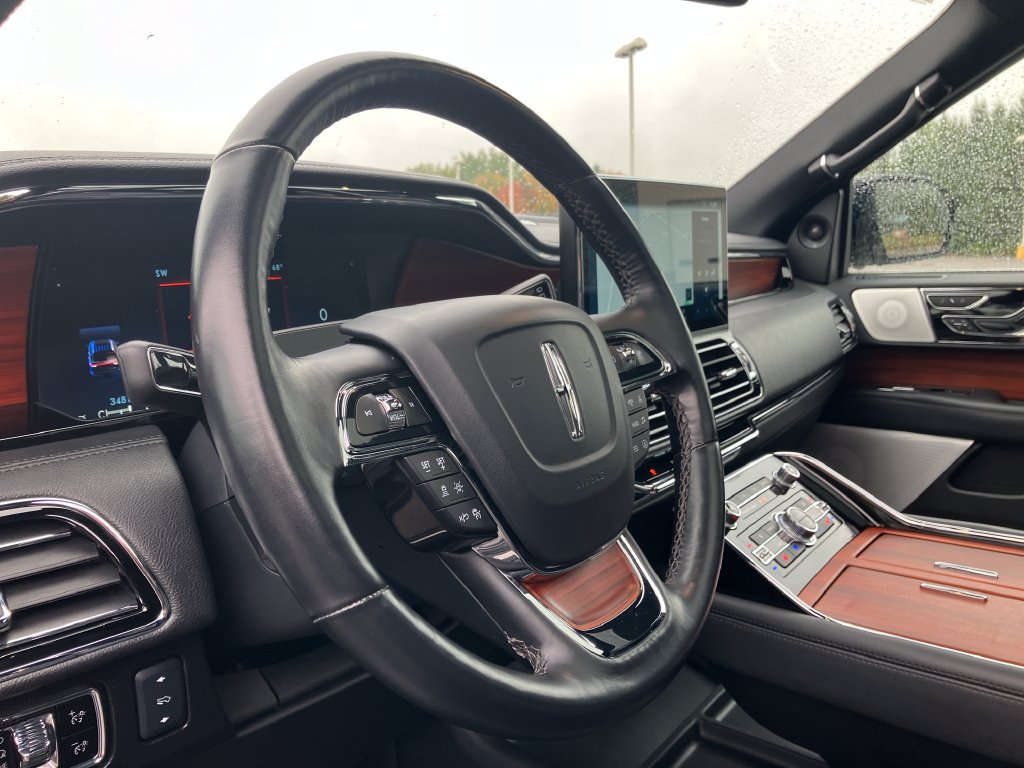 Used 2024 Lincoln Navigator L Reserve w/ Equipment Group 201A AWD/4WD image 18