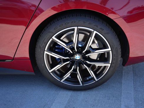 Used 2025 BMW M440i RWD image 6