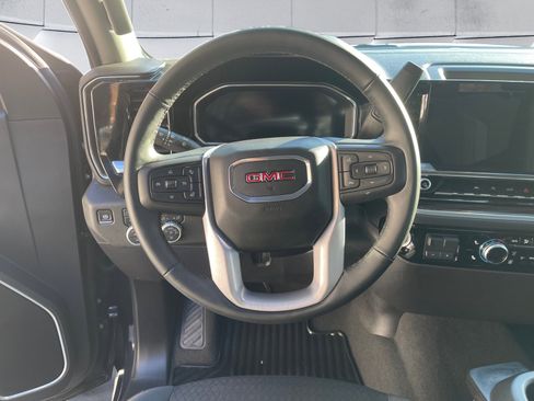 Certified 2026 GMC Sierra 1500 Elevation image 13