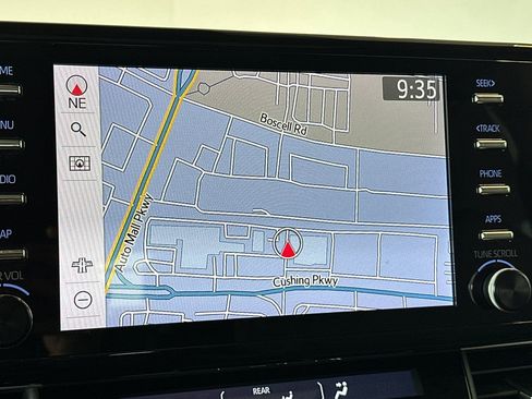 Certified 2021 Toyota Sienna XLE w/ XLE Plus Package image 20