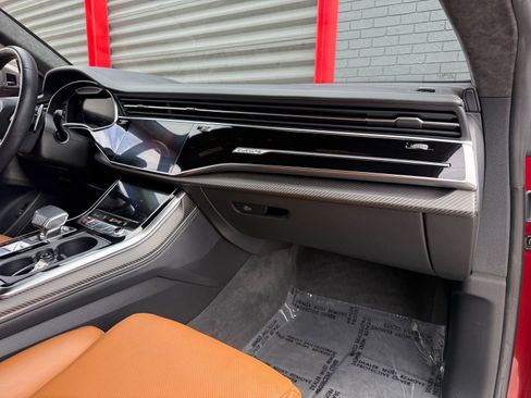 Used 2022 Audi RS Q8 w/ Carbon Optic Package AWD/4WD image 17