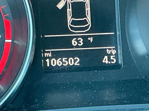 Used 2018 Volkswagen Passat 2.0T SE image 11