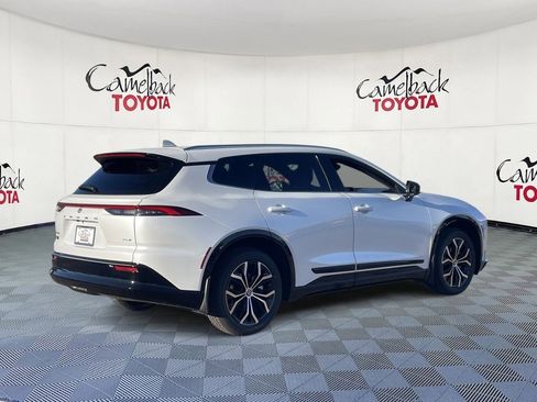 New 2026 Toyota Crown Signia image 7