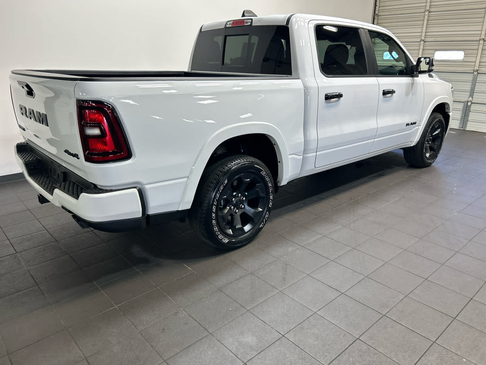 Used 2025 RAM 1500 Big Horn AWD/4WD image 5