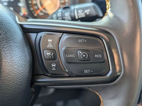 Used 2024 Jeep Wrangler Unlimited Sport AWD/4WD image 25