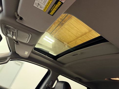 Used 2014 Honda Ridgeline SE image 15