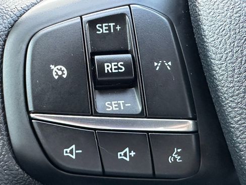 Used 2025 Ford Escape Active image 10