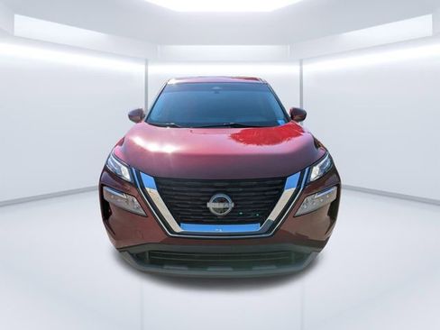 Used 2023 Nissan Rogue SV image 9