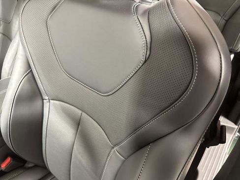 Certified 2026 INFINITI QX60 Luxe w/ Family Package image 17