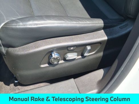 Used 2023 Cadillac XT4 Premium Luxury w/ Driver Assist Package FWD image 16