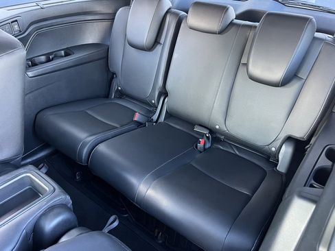 Used 2023 Honda Odyssey Touring image 18