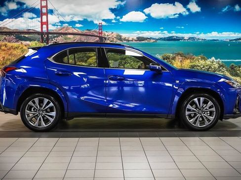 Used 2025 Lexus UX 300h AWD image 5