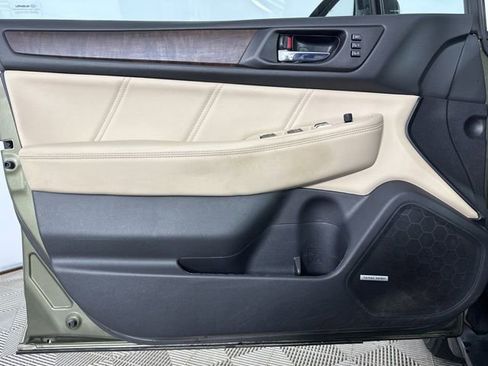 Used 2018 Subaru Outback 2.5i Limited AWD/4WD image 23