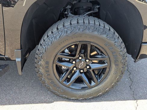 Certified 2025 Chevrolet Silverado 1500 Custom Trail Boss image 9