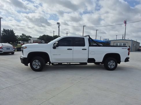 Used 2021 Chevrolet Silverado 2500 W/T w/ WT Convenience Package AWD/4WD image 2
