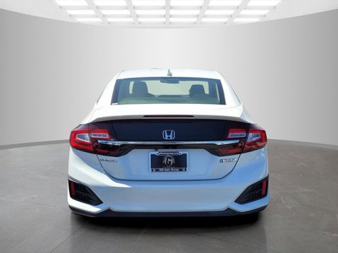 Used 2018 Honda Clarity Plug-In Hybrid image 5