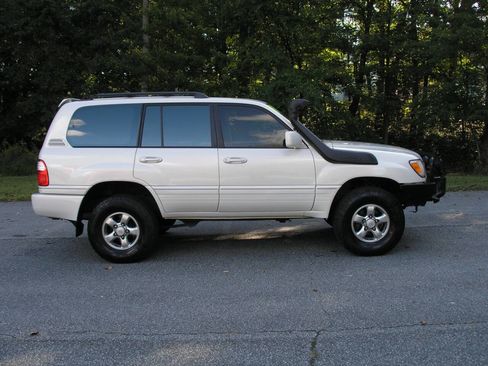 Used 2000 Lexus LX 470 4WD image 6