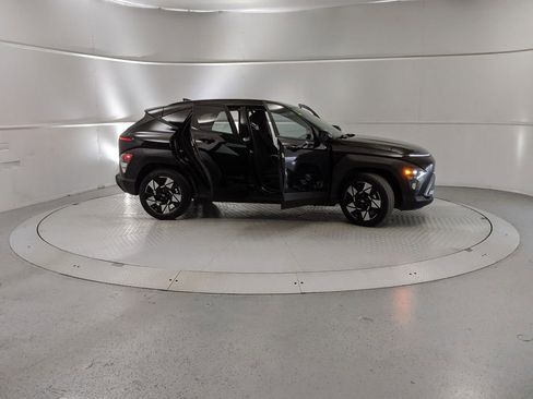 Used 2024 Hyundai Kona SEL image 8
