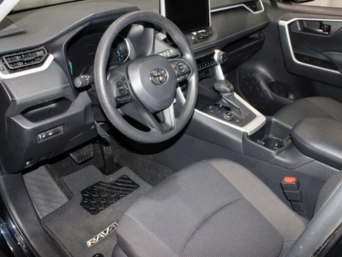 Used 2025 Toyota RAV4 LE AWD/4WD image 22