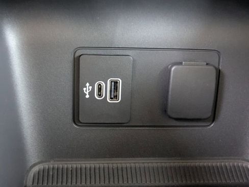 New 2026 Ford Explorer Active image 24