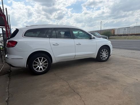 Used 2017 Buick Enclave Leather image 15