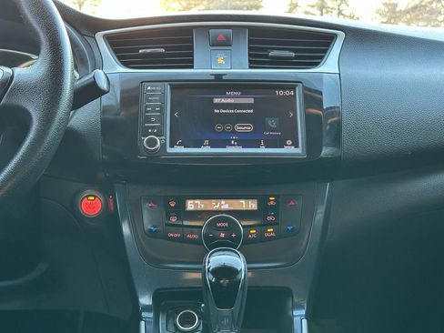 Used 2019 Nissan Sentra SR image 18