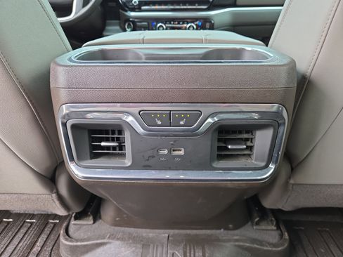 Used 2024 GMC Sierra 1500 SLT w/ SLT Premium Plus Package AWD/4WD image 12