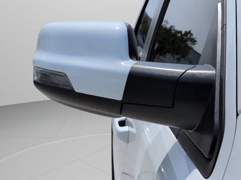 Used 2023 RAM 1500 Laramie RWD image 14