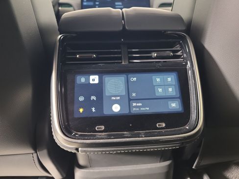 Used 2025 Rivian R1S Adventure AWD/4WD image 30