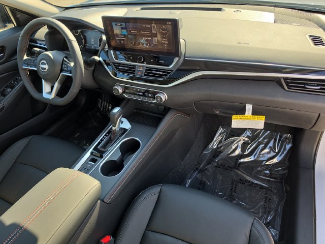 New 2026 Nissan Altima 2.5 SR w/ SR Premium Package FWD image 11