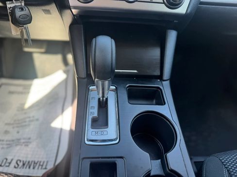 Used 2018 Subaru Outback 2.5i image 16