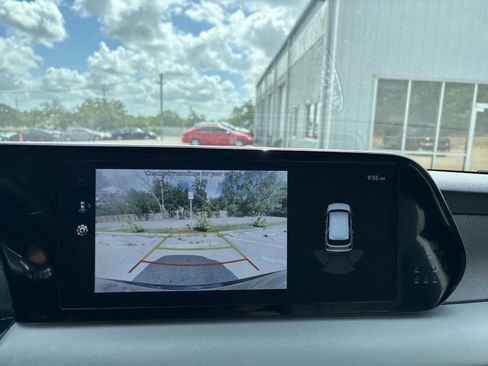 Used 2024 Hyundai Palisade SEL FWD image 21