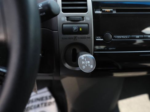Used 2005 Toyota Prius FWD image 18