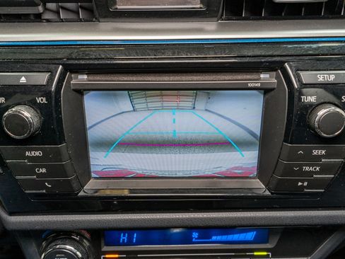 Used 2015 Toyota Corolla S image 17