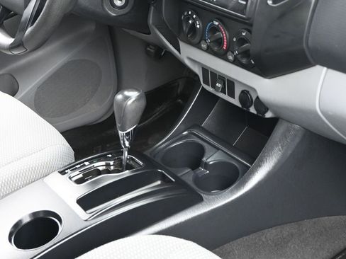 Used 2012 Toyota Tacoma 4x4 Access Cab V6 image 25