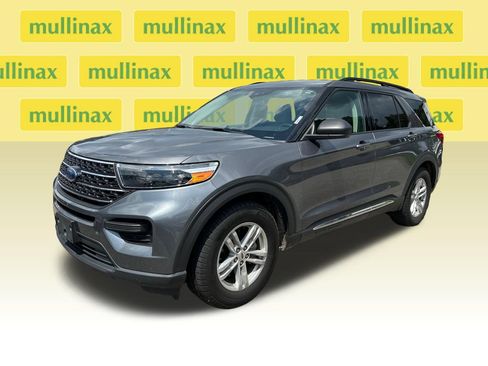 Used 2021 Ford Explorer XLT RWD image 6