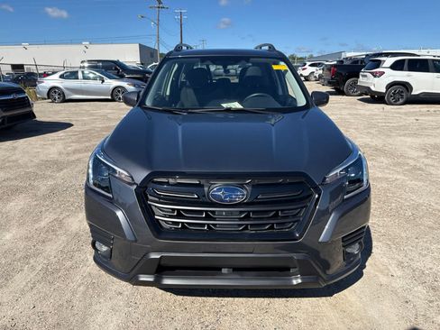 Used 2023 Subaru Forester Premium AWD/4WD image 10