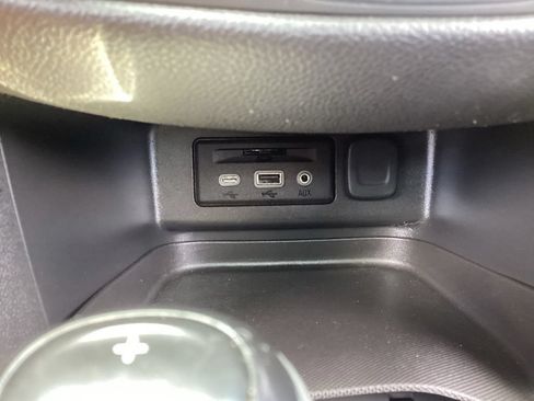 Used 2020 Chevrolet Equinox LT AWD/4WD image 25