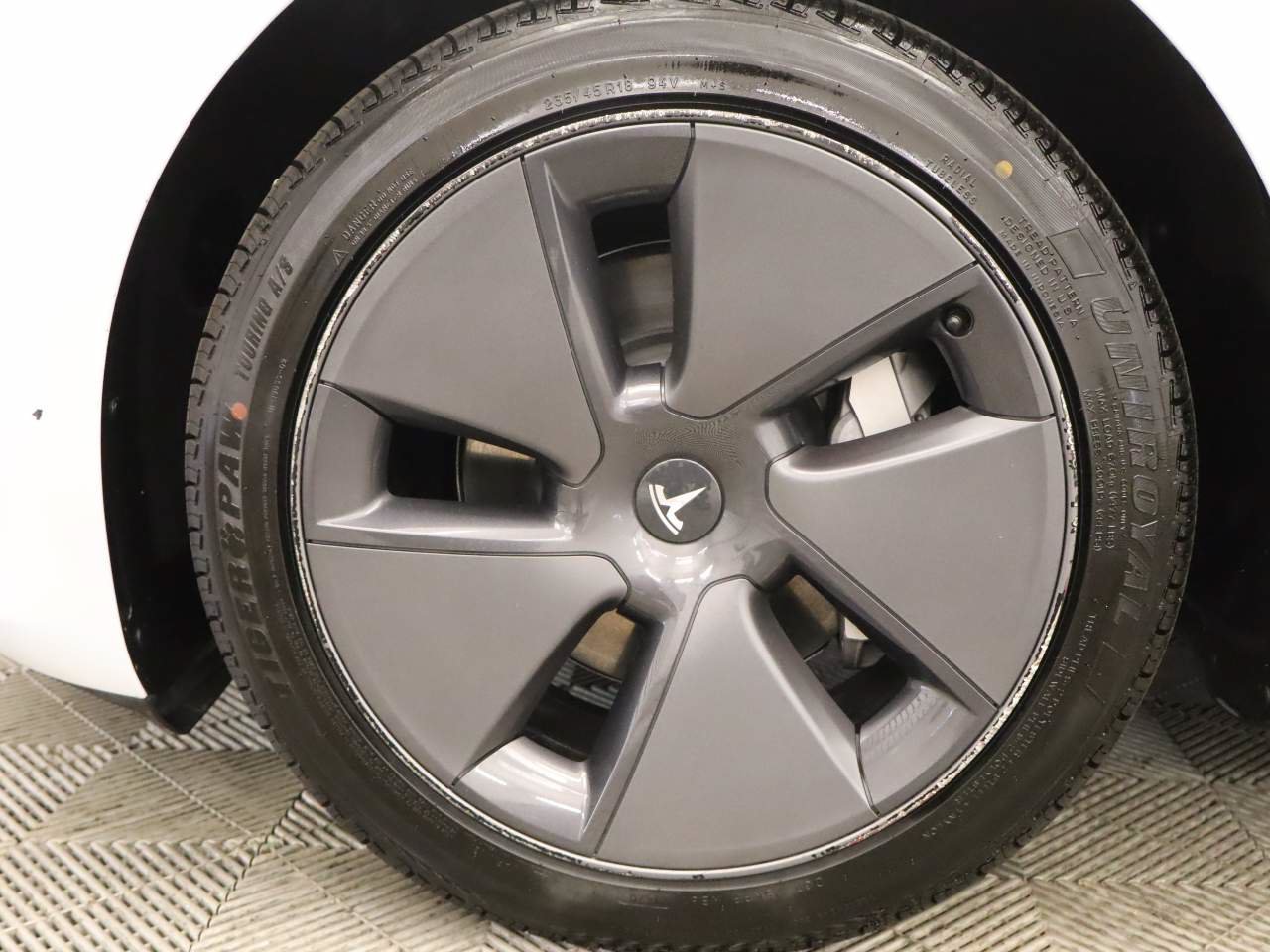 Used 2023 Tesla Model 3 Standard Range RWD image 6